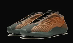 Yeezy 700 V3 Copper Fade<Adidas Online