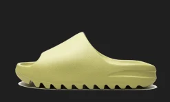 Yeezy Slide Resin (Restock Pair)<Adidas Best