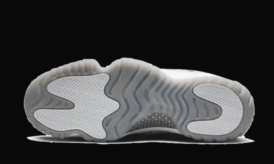 11 Low IE Light Orewood Brown<Air Jordan New