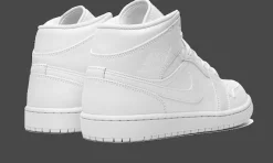 1 Mid Triple White (2022)<Air Jordan Fashion