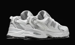 530 Munsell Silver White<New Balance Hot