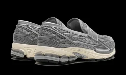 1906L Metallic Silver<New Balance Fashion