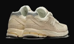2002R Calm Taupe<New Balance Clearance