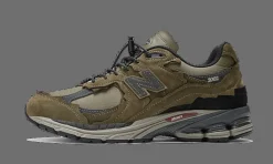 2002R Protection Pack Dark Moss<New Balance New