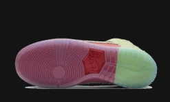 SB Dunk High Pro QS Strawberry Cough<Nike Outlet