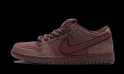SB Dunk Low City Of Love Burgundy Crush<Nike Sale