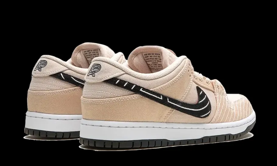 SB Dunk Low Albino & Preto<Nike Discount