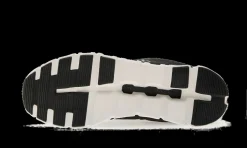 Cloud 6 Black White<On Running Fashion