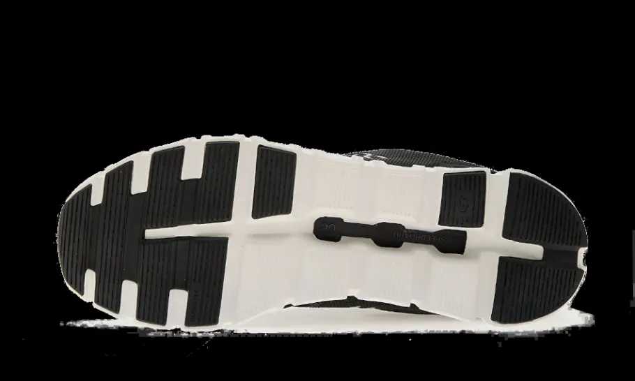 Cloud 6 Black White<On Running Fashion